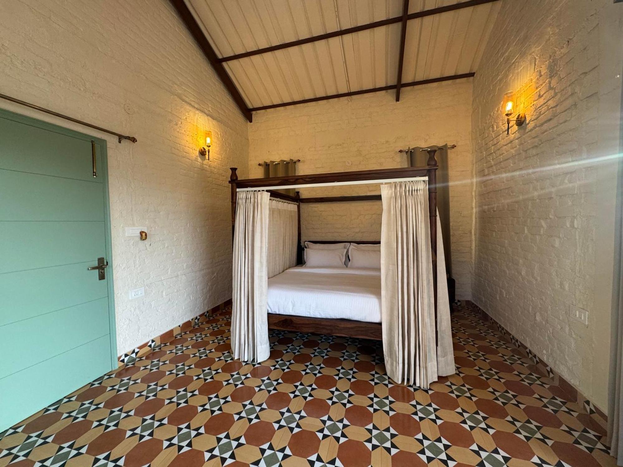 Cliff House, 3Br Lux Farmhouse 2Km To Rajpur Road Dehradun Luaran gambar